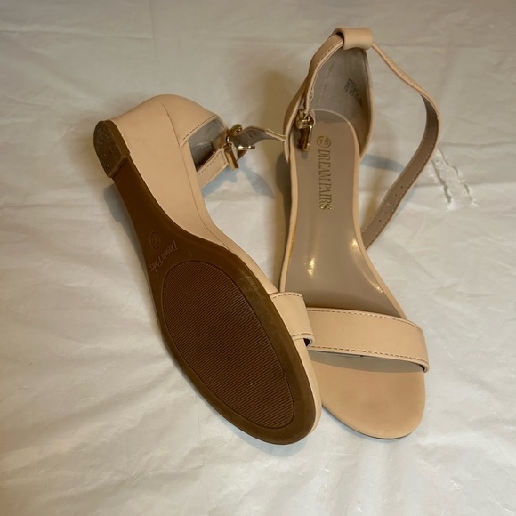 Dream Pairs wrap sandal, size 7.5. - Picture 5 of 5
